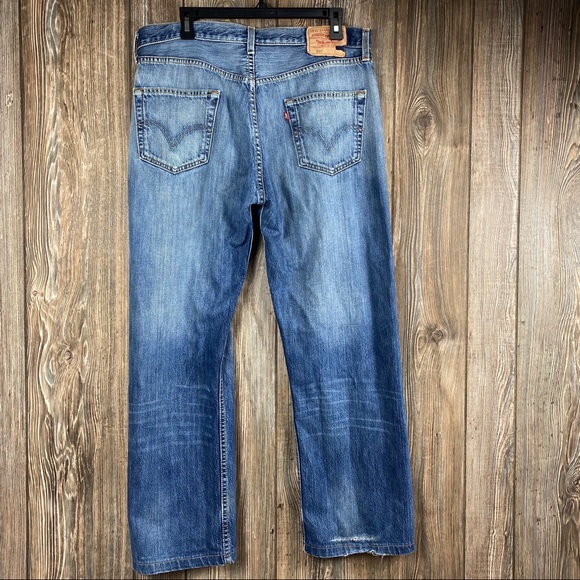 Vintage Levi’s 501 Distressed Denim Jeans 35x28 - Picture 2 of 11